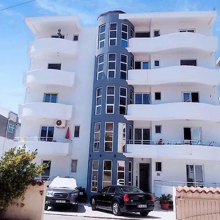 Villa Alba Apartments Dobra Voda Luaran gambar