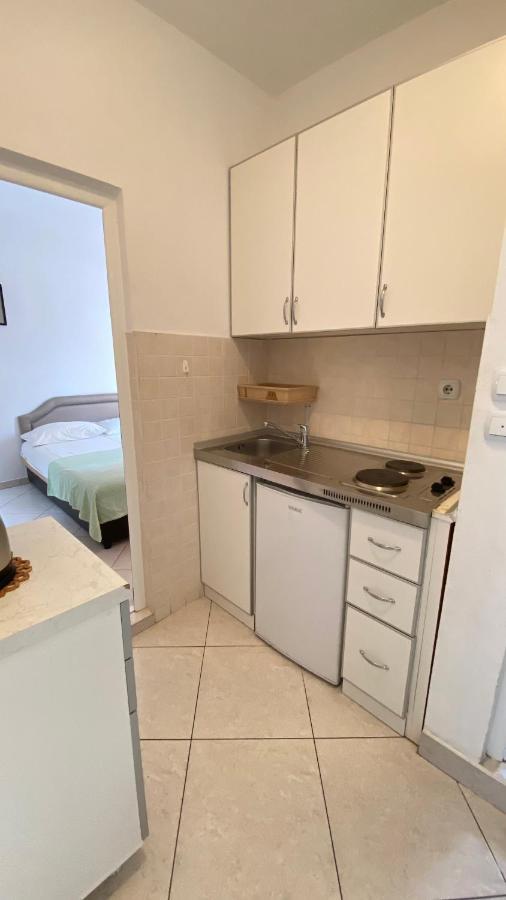 Villa Alba Apartments Dobra Voda Luaran gambar