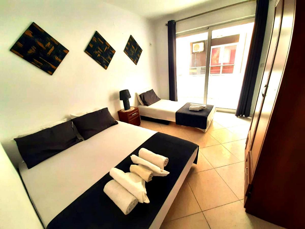 Villa Alba Apartments Dobra Voda Luaran gambar