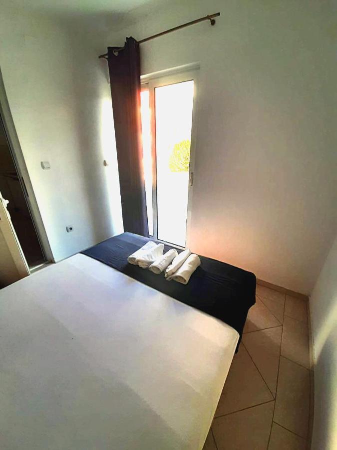 Villa Alba Apartments Dobra Voda Luaran gambar