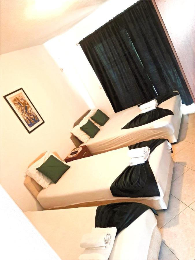 Villa Alba Apartments Dobra Voda Luaran gambar
