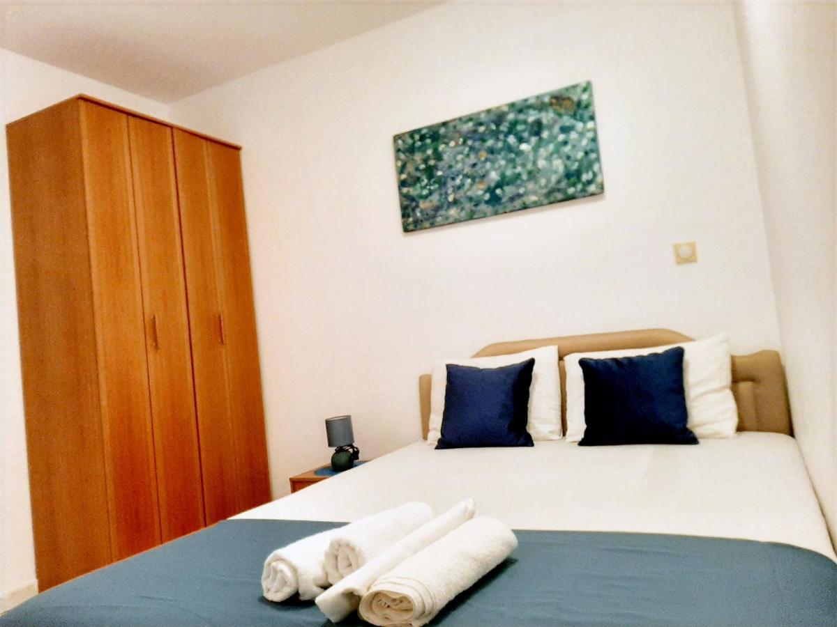Villa Alba Apartments Dobra Voda Luaran gambar