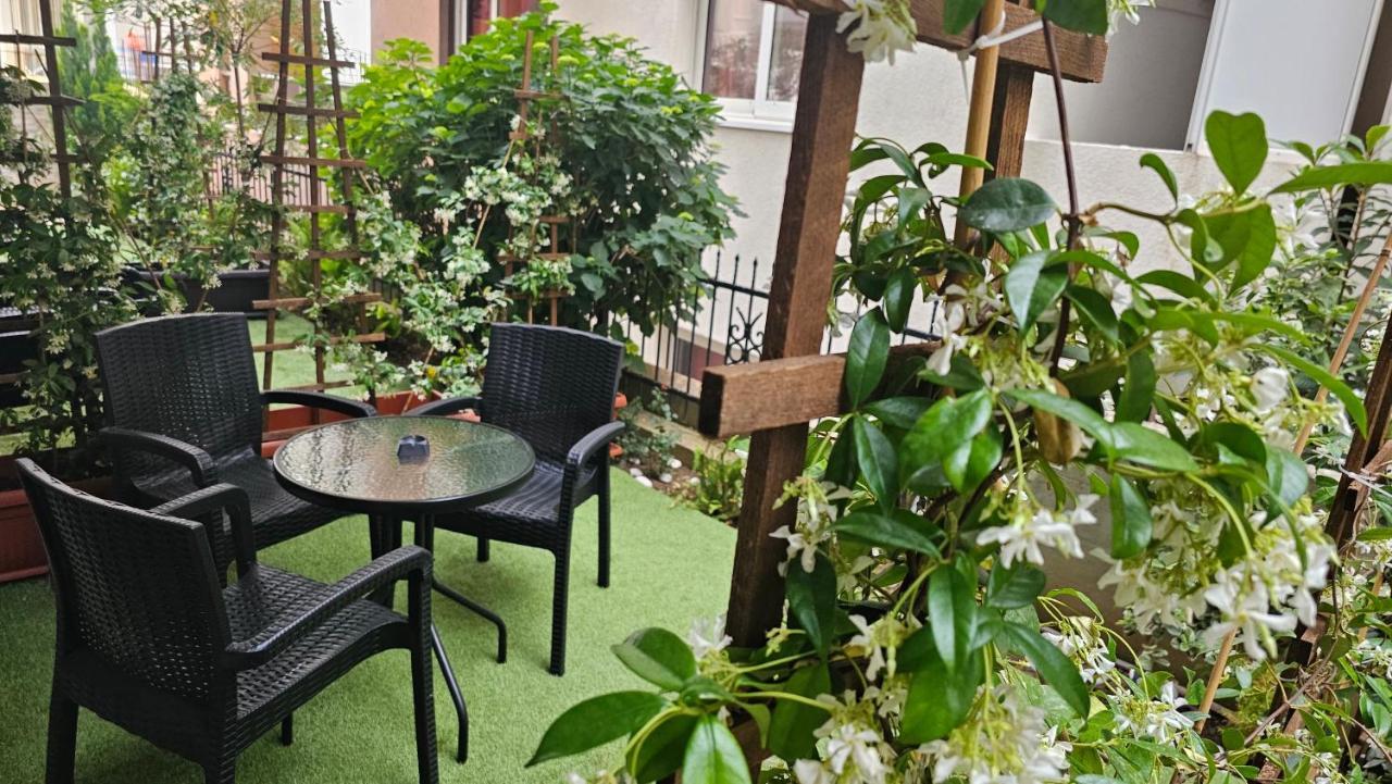 Villa Alba Apartments Dobra Voda Luaran gambar