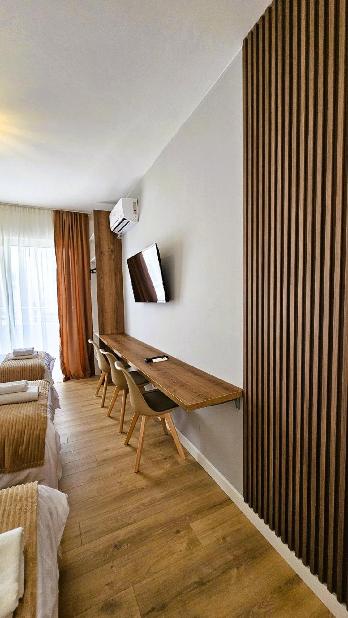 Villa Alba Apartments Dobra Voda Luaran gambar